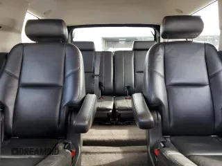 2010 Cadillac Escalade z VIN 1GYUKAEF8AR254884, wystawiony jako Copart lot #44844935 z przebiegiem 130 269 mil mil oraz Szkody całkowita. Historia ofert i sprzedaży dostępna na DreamBid. Obrazek 10.