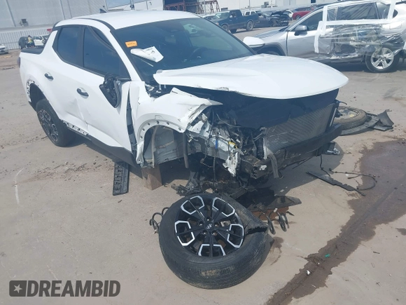 2022 Hyundai Santa Cruz SEL z VIN 5NTJBDAE5NH007005, wystawiony jako IAAI lot #42058065 z przebiegiem 30 825 mil mil oraz . Historia ofert i sprzedaży dostępna na DreamBid. Obrazek 18.