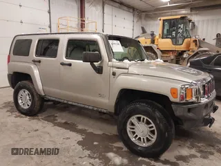 2007 Hummer H3 SUV with VIN 5GTDN13E078250892, listed as a IAAI auction lot 41991208 with 148,283 mi miles. Bid and sale history available at carsss.com. Image 1.