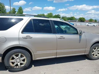 2006 Cadillac SRX z VIN 1GYEE637X60160053, wystawiony jako IAAI lot #42289771 z przebiegiem 140 970 mil mil oraz . Historia ofert i sprzedaży dostępna na DreamBid. Obrazek 6.