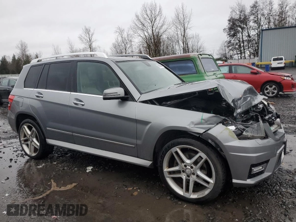 2010 Mercedes-Benz GLK 350 with VIN WDCGG8HBXAF499428, listed as a Copart auction lot 86188664 with 177,808 mi miles and Salvage Title. Bid and sale history available at DreamBid. Image 4.