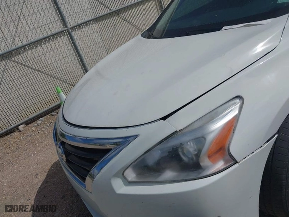 2015 Nissan Altima 2.5 SL with VIN 1N4AL3APXFN903959, listed as a IAAI auction lot 41853815 with NaN miles. Bid and sale history available at carsss.com. Image 6.