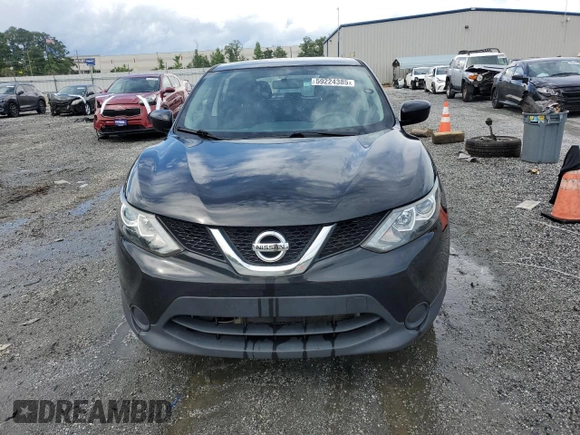 2017 Nissan Rogue SL with VIN JN1BJ1CP8HW010842, listed as a Copart auction lot 59224385 with 105,837 mi miles and Salvage title. Bid and sale history available at DreamBid. Image 5.