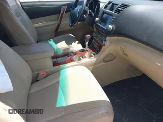 2011 Toyota Highlander Limited with VIN 5TDYK3EH8BS031915, listed as a IAAI auction lot 41984426 with 170,347 mi miles and . Bid and sale history available at DreamBid. Image 5.