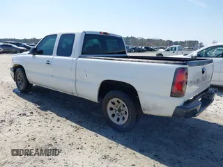 2006 Chevrolet Silverado 1500 Work Truck with VIN 1GCEC19XX6Z253172, listed as a IAAI auction lot 41747425 with 233,008 mi miles. Bid and sale history available at carsss.com. Image 3.