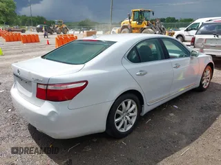 2008 Lexus LS 460 with VIN JTHBL46F185079274, listed as a IAAI auction lot 42219303 with 287,870 mi miles and . Bid and sale history available at DreamBid. Image 4.