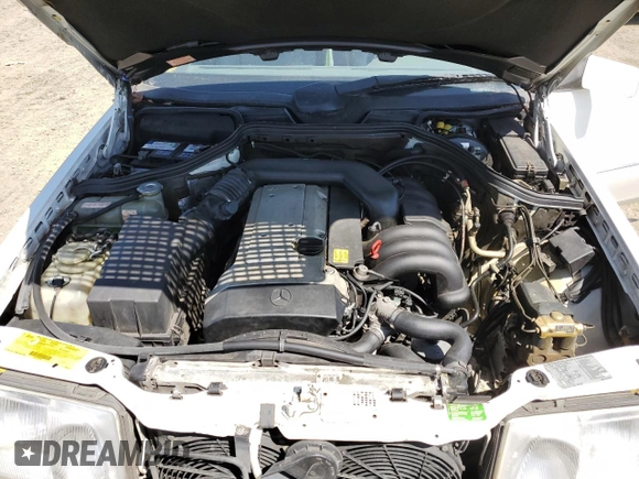 1994 Mercedes-Benz E 320 with VIN WDBEA32E6RC028778, listed as a Copart auction lot 54243815 with 205,957 mi miles and Clean Title. Bid and sale history available at DreamBid. Image 11.