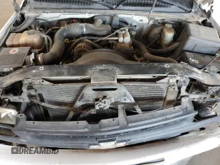 2000 Chevrolet Silverado 1500 with VIN 2GCEC19W0Y1310868, listed as a Copart auction lot 52819815 with 348,088 mi miles and Salvage Title. Bid and sale history available at DreamBid. Image 12.