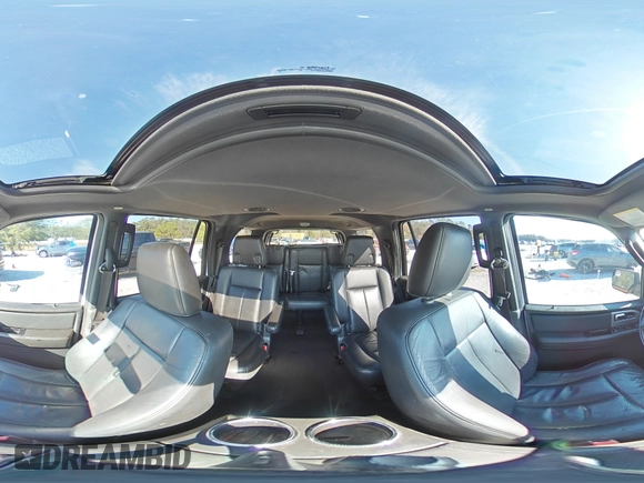 2014 Ford Expedition Limited z VIN 1FMJU1K53EEF65470, wystawiony jako Copart lot #83103034 z przebiegiem 211 577 mil mil oraz Szkoda całkowita • Salvage title. Historia ofert i sprzedaży dostępna na DreamBid. Obrazek 16.