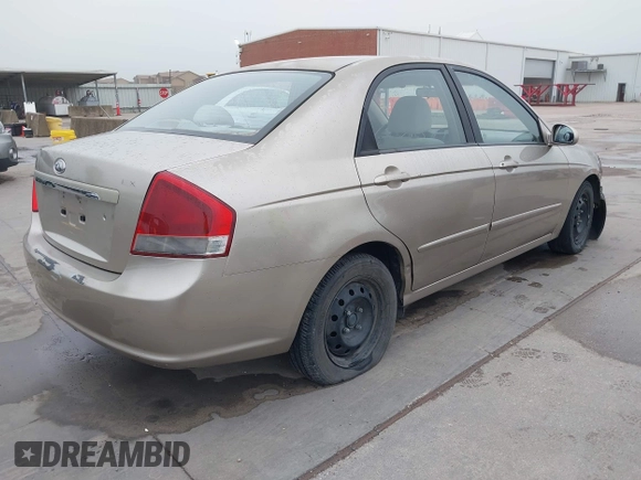 2007 Kia Spectra EX z VIN KNAFE121775404494, wystawiony jako IAAI lot #42140090 z przebiegiem 177 994 mil mil oraz . Historia ofert i sprzedaży dostępna na DreamBid. Obrazek 4.