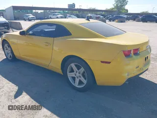 2011 Chevrolet Camaro 1LT with VIN 2G1FB1ED6B9120683, listed as a IAAI auction lot 42814810 with 217,261 mi miles and . Bid and sale history available at DreamBid. Image 3.