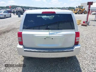 2010 Jeep Patriot Sport z VIN 1J4NT2GB0AD558029, wystawiony jako IAAI lot #42269384 z przebiegiem 231 583 mil mil oraz . Historia ofert i sprzedaży dostępna na DreamBid. Obrazek 16.
