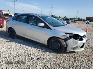 2013 Ford Focus SE with VIN 1FADP3F20DL142026, listed as a Copart auction lot 61855025 with 148,851 mi miles and Salvage title. Bid and sale history available at DreamBid. Image 4.