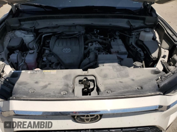 2024 Toyota Highlander XLE with VIN 5TDAAAB53RS028837, listed as a Copart auction lot 52251485 with 31,040 mi miles and Salvage title. Bid and sale history available at DreamBid. Image 12.