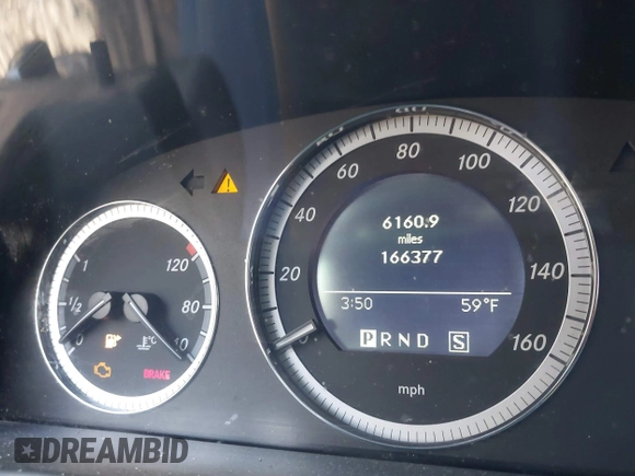 2009 Mercedes-Benz C-Class 3.0L Sport with VIN WDDGF81X49R063771, listed as a IAAI auction lot 41663364 with 166,377 mi miles. Bid and sale history available at carsss.com. Image 7.