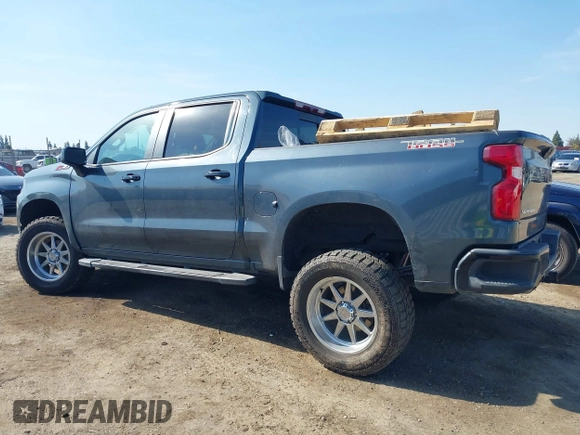 2020 Chevrolet Silverado 1500 LT Trail Boss with VIN 3GCPYFEDXLG148856, listed as a IAAI auction lot 41542925 with 131,119 mi miles. Bid and sale history available at carsss.com. Image 14.