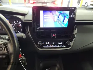 2024 Toyota Corolla LE z VIN 5YFB4MDEXRP128517, wystawiony jako IAAI lot #42852699 z przebiegiem 36 111 mil mil oraz . Historia ofert i sprzedaży dostępna na DreamBid. Obrazek 5.