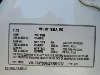 2023 Tesla Model Y Long Range z VIN 7SAYGDEE2PA061792, wystawiony jako Copart lot #52106965 z przebiegiem 11 968 mil mil oraz Szkoda całkowita • Salvage title. Historia ofert i sprzedaży dostępna na DreamBid. Obrazek 12.