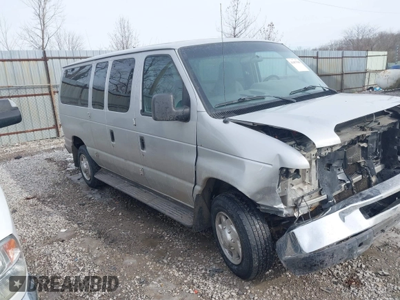 2010 Ford Econoline Passenger XL z VIN 1FBNE3BLXADA77764, wystawiony jako IAAI lot #41457598 z przebiegiem 212 112 mil mil oraz . Historia ofert i sprzedaży dostępna na DreamBid. Obrazek 13.