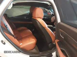2017 Cadillac CT6 Luxury AWD z VIN 1G6KD5RS9HU203376, wystawiony jako IAAI lot #42181002 z przebiegiem Nie podano mil oraz . Historia ofert i sprzedaży dostępna na DreamBid. Obrazek 8.