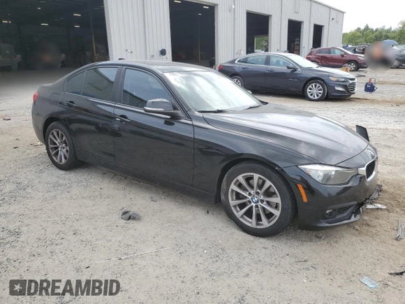 2017 BMW 3 Series 320i z VIN WBA8A9C52HK620440, wystawiony jako Copart lot #54100435 z przebiegiem 104 555 mil mil oraz Szkoda całkowita • Salvage title. Historia ofert i sprzedaży dostępna na DreamBid. Obrazek 4.