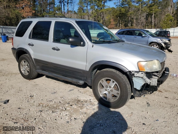 2003 Ford Escape XLT Popular with VIN 1FMYU03163KB45334, listed as a Copart auction lot 86947804 with 121,234 mi miles and Salvage Title. Bid and sale history available at carsss.com. Image 4.