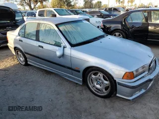 1998 BMW M3 z VIN WBSCD9324WEE07376, wystawiony jako Copart lot #75769934 z przebiegiem Nie podano mil oraz Nie do naprawy. Historia ofert i sprzedaży dostępna na DreamBid. Obrazek 5.