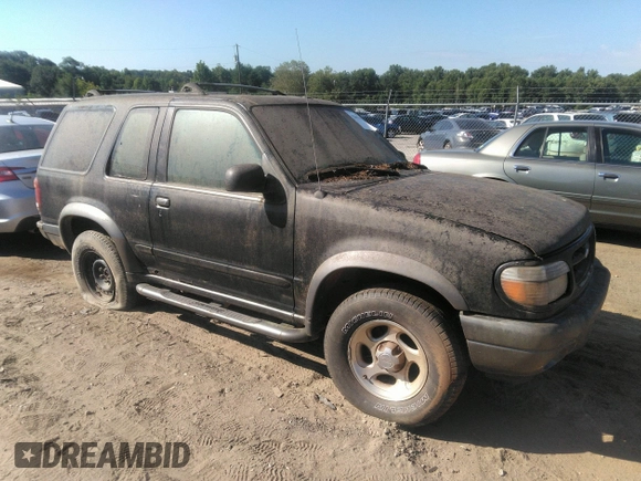 2000 Ford Explorer z VIN 1FMDU70E3YUB02516, wystawiony jako IAAI lot #42848390 z przebiegiem 183 280 mil mil oraz . Historia ofert i sprzedaży dostępna na DreamBid. Obrazek 1.