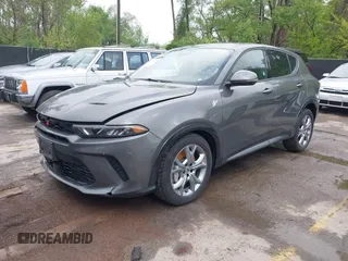 2024 Dodge Hornet R/T with VIN ZACPDFCW9R3A27489, listed as a IAAI auction lot 42121458 with 29,185 mi miles. Bid and sale history available at carsss.com. Image 17.