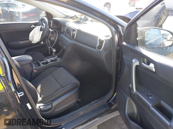 2019 Kia Sportage LX with VIN KNDPM3AC4K7534271, listed as a IAAI auction lot 41696261 with 71,386 mi miles. Bid and sale history available at carsss.com. Image 5.