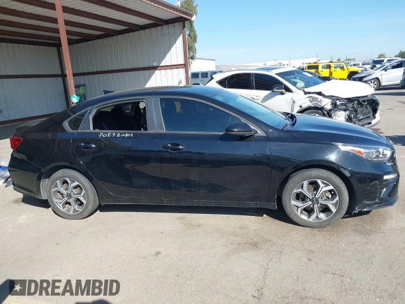 2020 Kia Forte LXS z VIN 3KPF24AD7LE228683, wystawiony jako IAAI lot #41620117 z przebiegiem 105 251 mil mil oraz . Historia ofert i sprzedaży dostępna na DreamBid. Obrazek 13.