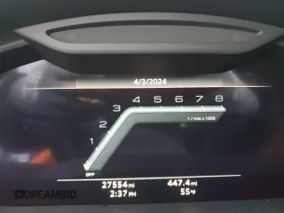 2023 Audi SQ8 Premium Plus z VIN WA1AWBF18PD007077, wystawiony jako Copart lot #49072304 z przebiegiem 27 554 mil mil oraz . Historia ofert i sprzedaży dostępna na DreamBid. Obrazek 9.