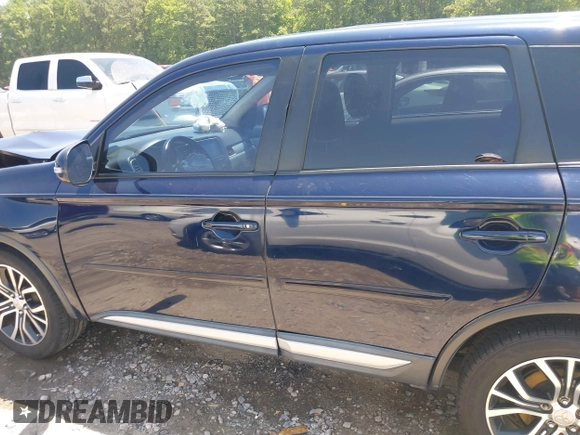 2017 Mitsubishi Outlander SE with VIN JA4AD3A36HZ031175, listed as a IAAI auction lot 42570858 with 232,875 mi miles and . Bid and sale history available at DreamBid. Image 15.