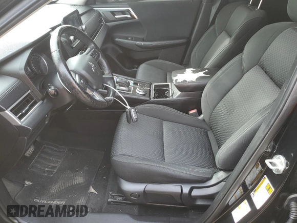 2022 Mitsubishi Outlander SE z VIN JA4J4UA80NZ608585, wystawiony jako Copart lot #61218095 z przebiegiem 164 095 mil mil oraz Czysty tytuł • Clean title. Historia ofert i sprzedaży dostępna na DreamBid. Obrazek 7.