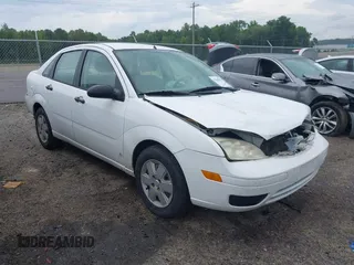 2006 Ford Focus S with VIN 1FAFP34N16W133505, listed as a IAAI auction lot 42460835 with 157,811 mi miles and . Bid and sale history available at DreamBid. Image 1.
