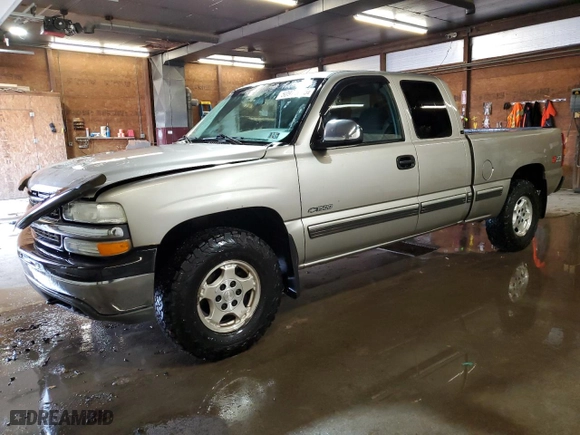 2002 Chevrolet Silverado 1500 LS with VIN 2GCEK19T121391198, listed as a Copart auction lot 50971045 with 179,463 mi miles and Salvage Title. Bid and sale history available at carsss.com. Image 1.