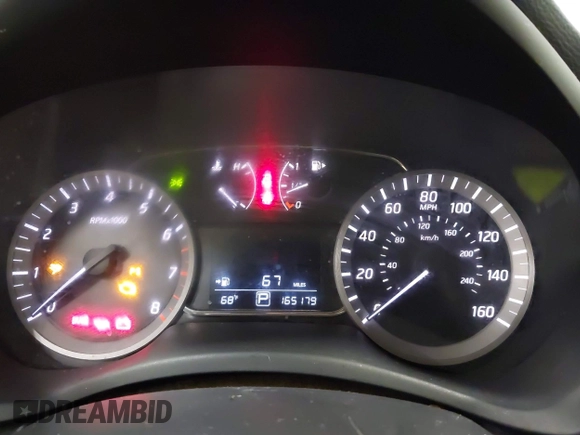2013 Nissan Sentra SV with VIN 1N4AB7AP8DN903126, listed as a IAAI auction lot 42084316 with 165,179 mi miles. Bid and sale history available at carsss.com. Image 7.