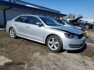 2013 Volkswagen Passat SE with VIN 1VWBH7A3XDC004156, listed as a Copart auction lot 45400585 with 57,533 mi miles and Clean Title. Bid and sale history available at carsss.com. Image 4.