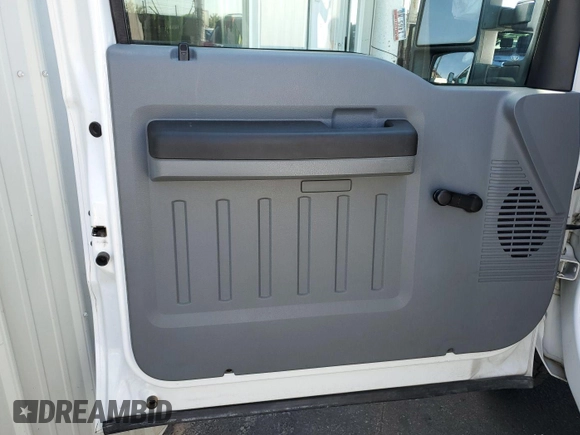 2011 Ford F-250 XL with VIN 1FT7W2B67BEC17089, listed as a IAAI auction lot 42840414 with 71,969 mi miles and . Bid and sale history available at DreamBid. Image 15.