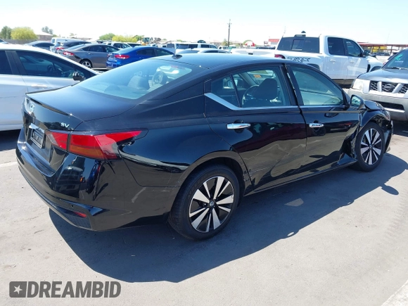 2022 Nissan Altima SV z VIN 1N4BL4DVXNN351088, wystawiony jako IAAI lot #42072706 z przebiegiem 83 496 mil mil oraz . Historia ofert i sprzedaży dostępna na DreamBid. Obrazek 4.