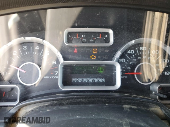 2008 Ford Expedition Max SSV with VIN 1FMFK15558LA48761, listed as a Copart auction lot 64095825 with 237,697 mi miles and Clean title. Bid and sale history available at DreamBid. Image 9.