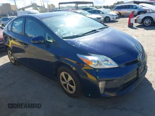 2015 Toyota Prius Four with VIN JTDKN3DUXF0464303, listed as a IAAI auction lot 41939905 with 154,075 mi miles. Bid and sale history available at carsss.com. Image 1.