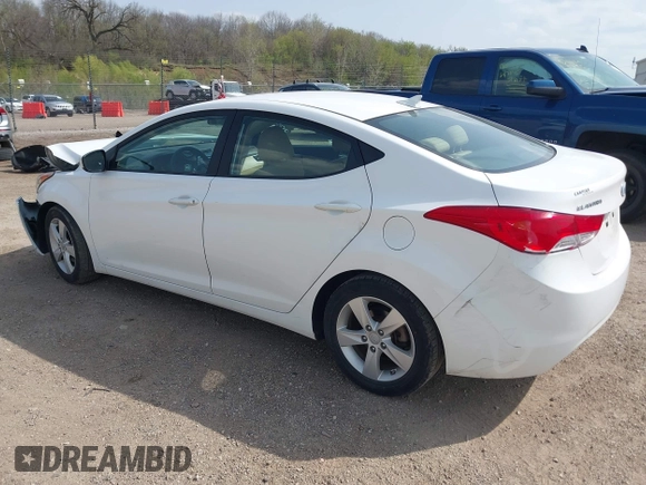 2013 Hyundai Elantra GLS z VIN 5NPDH4AE7DH328536, wystawiony jako IAAI lot #42138081 z przebiegiem 105 199 mil mil oraz . Historia ofert i sprzedaży dostępna na DreamBid. Obrazek 3.