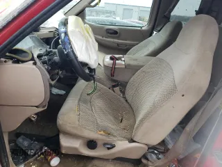 1999 Ford F-150 с VIN 1FTRX18W7XKA41676, выставлен на аукционе Copart как лот 47544435 с пробегом Не указан миль и Списание • Salvage title. История ставок и продаж доступна на DreamBid. Изображение 7.