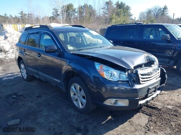 2012 Subaru Outback 2.5i Prem with VIN 4S4BRBCC4C3230624, listed as a IAAI auction lot 41761135 with 189,453 mi miles. Bid and sale history available at carsss.com. Image 1.