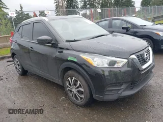 2019 Nissan Kicks SR with VIN 3N1CP5CU8KL566131, listed as a IAAI auction lot 41871449 with 41,041 mi miles and . Bid and sale history available at carsss.com. Image 1.