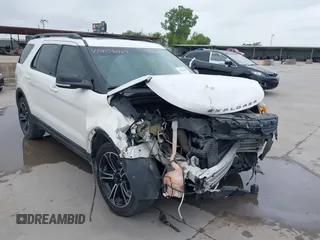 2015 Ford Explorer Sport z VIN 1FM5K8GT9FGB80444, wystawiony jako IAAI lot #42406469 z przebiegiem 167 031 mil mil oraz . Historia ofert i sprzedaży dostępna na DreamBid. Obrazek 1.