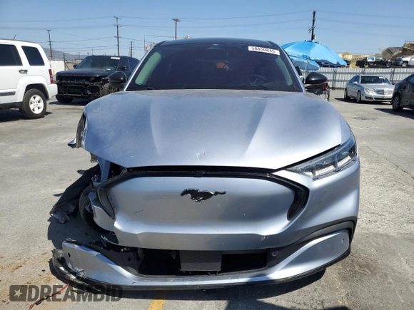 2022 Ford Mustang Mach-E Premium z VIN 3FMTK3R70NMA26901, wystawiony jako Copart lot #58850845 z przebiegiem 24 837 mil mil oraz Szkoda całkowita • Salvage title. Historia ofert i sprzedaży dostępna na DreamBid. Obrazek 5.