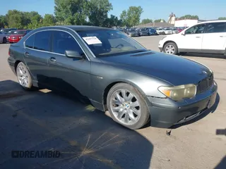 2003 BMW 7 Series 745i z VIN WBAGL63483DP67791, wystawiony jako IAAI lot #42497324 z przebiegiem 159 548 mil mil oraz . Historia ofert i sprzedaży dostępna na DreamBid. Obrazek 1.