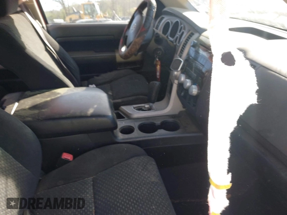 2008 Toyota Tundra 4WD Truck with VIN 5TFBT54178X012066, listed as a IAAI auction lot 41900677 with 249,817 mi miles. Bid and sale history available at carsss.com. Image 5.